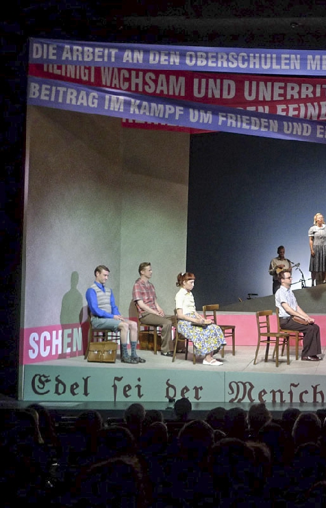 Bild.214 Ingrid Babendererde  Bühnenbild   Kostüm: Stephan Fernau 